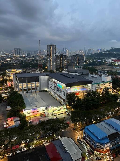 Pangsapuri Homefeel Netflix Youtube Wifi 5min Drive To Desapark Kuala Lumpur